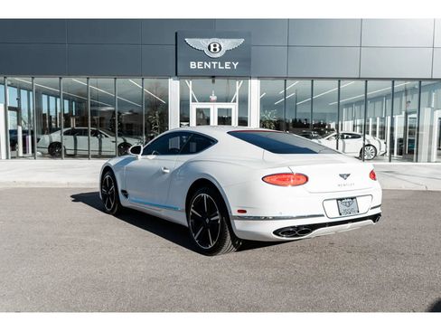 Used 2023 Bentley Continental GT V8 image 3