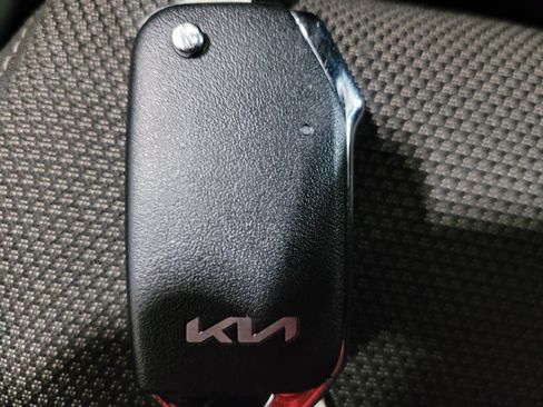 Used 2023 Kia Forte LXS FWD image 32