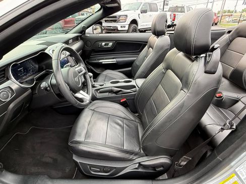 Used 2022 Ford Mustang Premium RWD image 13