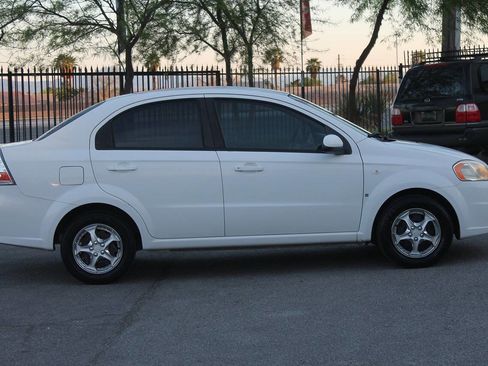 Used 2007 Chevrolet Aveo LS FWD image 9