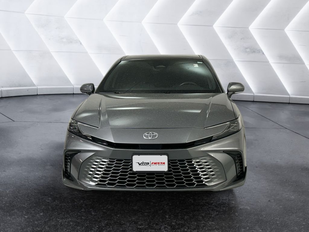 Used 2025 Toyota Camry XSE FWD image 2