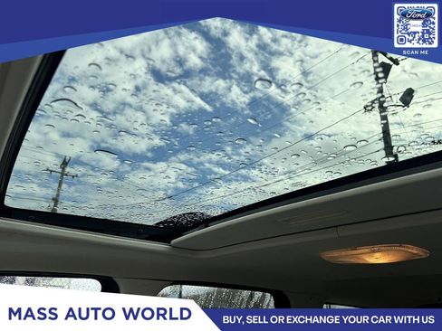 Used 2010 Ford Escape XLT image 9