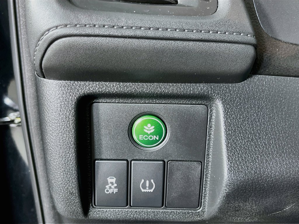 Used 2018 Honda HR-V EX image 11