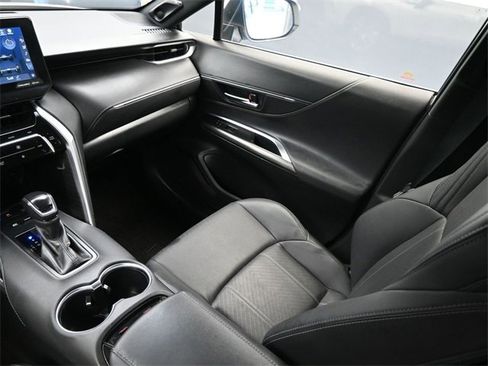 Used 2021 Toyota Venza Limited w/ Advanced Technology Package image 11