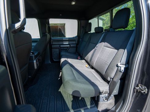 Used 2020 Ford F150 XLT w/ Equipment Group 302A Luxury AWD/4WD image 25
