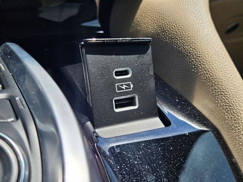 Used 2023 Acura MDX FWD image 19