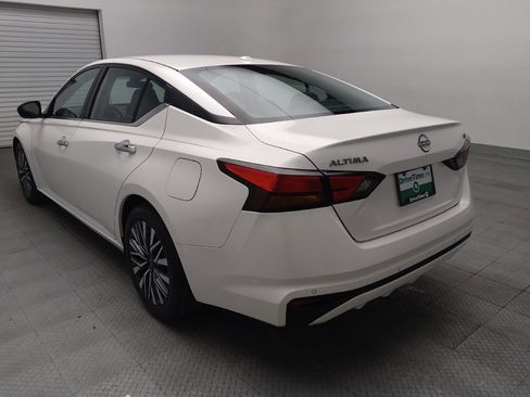 Used 2024 Nissan Altima 2.5 SV FWD image 5
