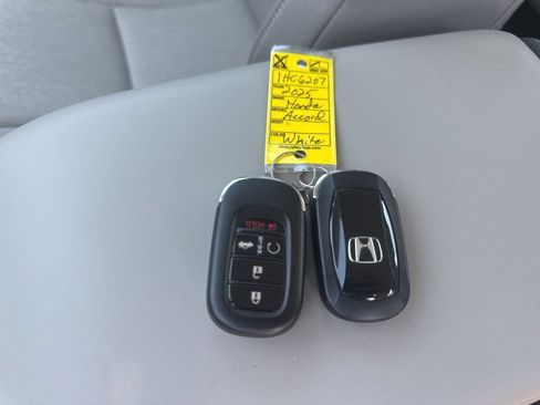 Used 2025 Honda Accord LX image 9