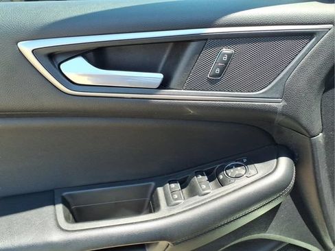 Used 2022 Ford Edge SEL AWD/4WD image 11