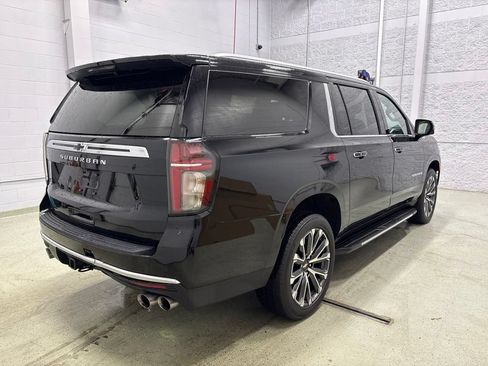 Used 2021 Chevrolet Suburban High Country AWD/4WD image 4