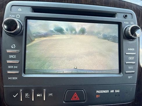Used 2017 Chevrolet Traverse LT FWD image 28