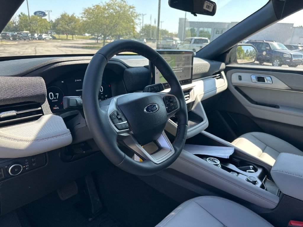 New 2027 Ford Explorer Active w/ Active Comfort Package AWD/4WD image 13