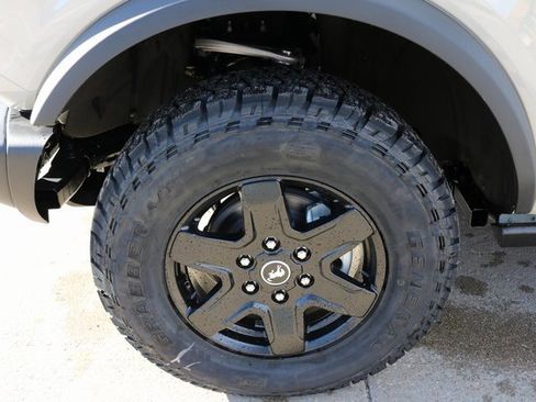 New 2025 Ford Bronco Big Bend w/ Black Diamond Package image 29