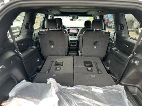 New 2026 Jeep Grand Cherokee L Limited image 12