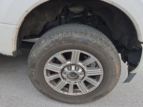 Used 2019 Ford F350 Limited AWD/4WD image 2