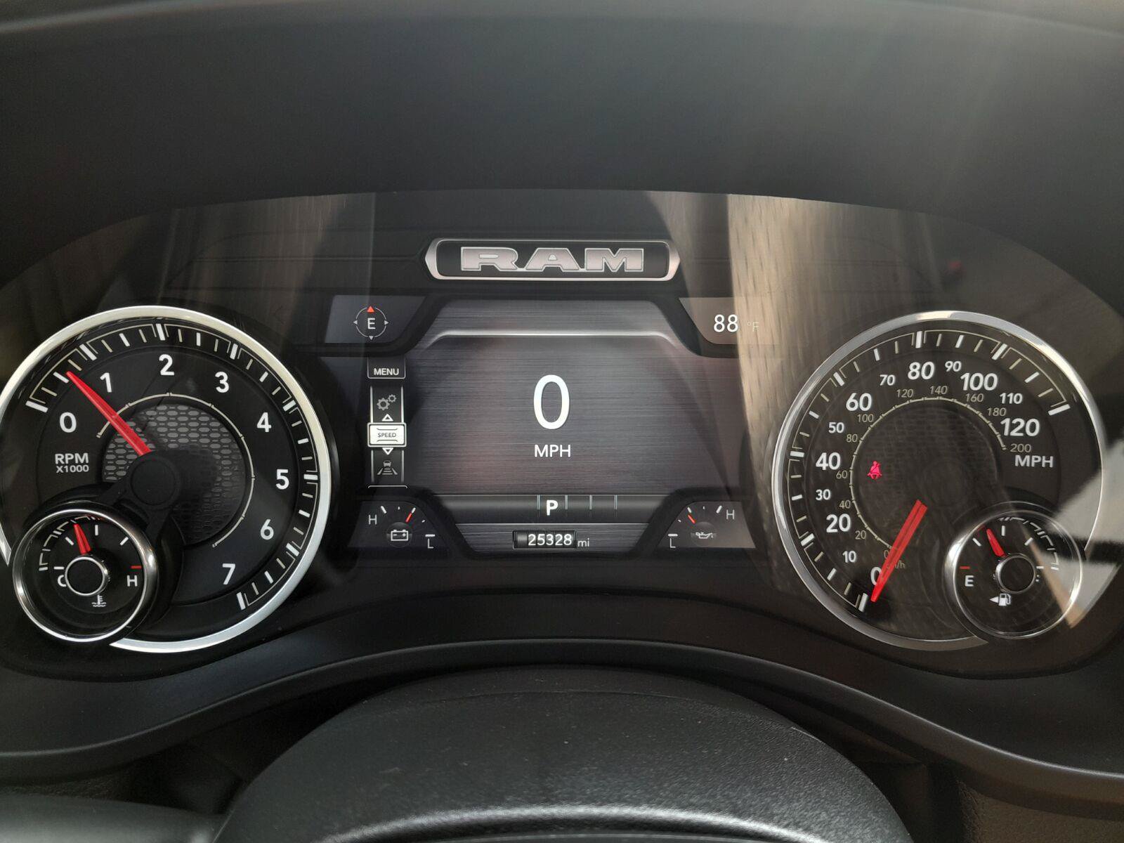 Used 2025 RAM 1500 Warlock AWD/4WD image 12