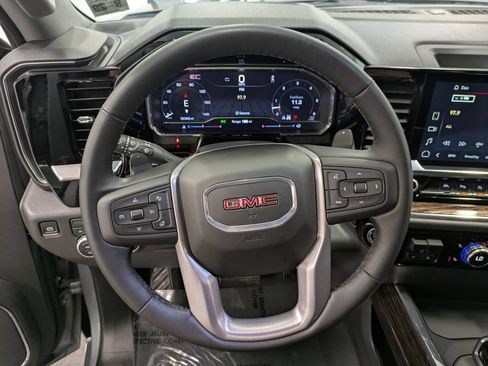 Used 2024 GMC Sierra 1500 Elevation w/ Elevation Premium Package AWD/4WD image 20