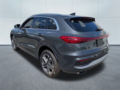 New 2025 Audi Q5 Premium w/ Convenience Package image 5