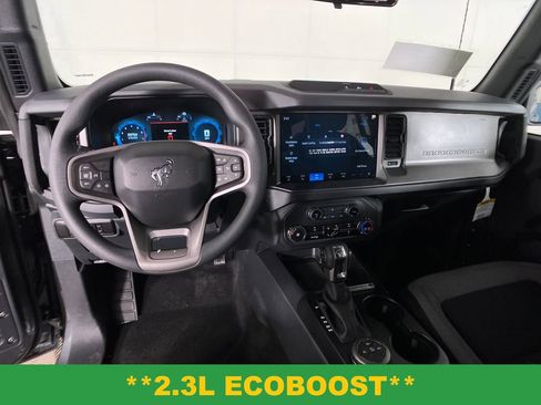 New 2025 Ford Bronco 4-Door image 7