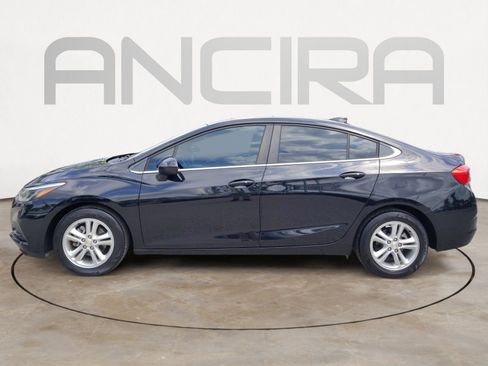 Used 2017 Chevrolet Cruze LT w/ Sun And Sound Package image 7