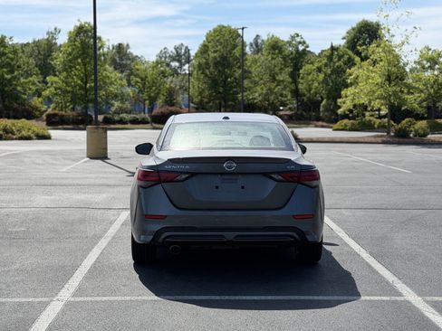 Used 2020 Nissan Sentra SR w/ Lighting Package FWD image 6