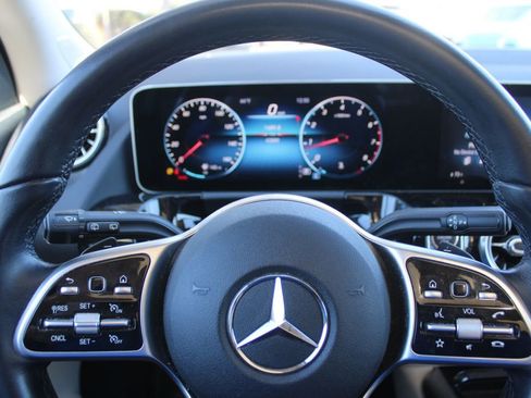 Used 2021 Mercedes-Benz GLA 250 GLA 250 image 25