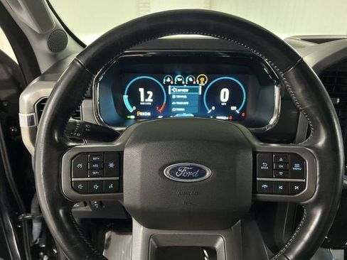 Used 2022 Ford F150 Lariat AWD/4WD image 11