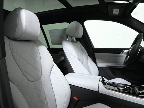 New 2026 BMW X5 xDrive40i w/ Premium Package image 33