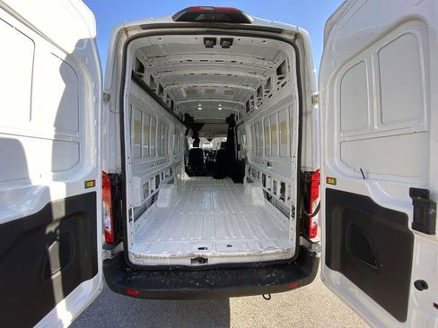 Used 2023 Ford Transit 250 148 High Roof Extended image 8