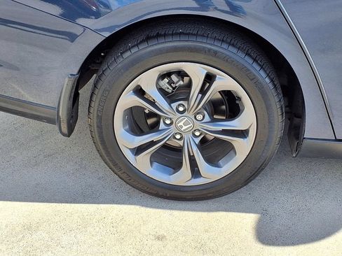 Certified 2023 Honda Accord EX image 9