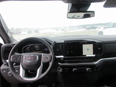 New 2026 GMC Sierra 1500 Elevation image 15