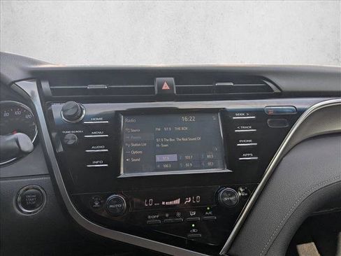 Used 2018 Toyota Camry XSE FWD image 12