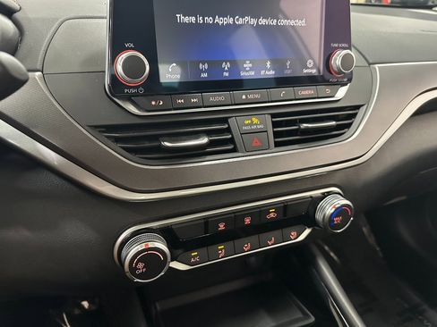 Used 2023 Nissan Altima 2.5 SR image 25