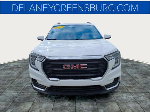 Used 2022 GMC Terrain SLE w/ Driver Convenience Package AWD/4WD image 8
