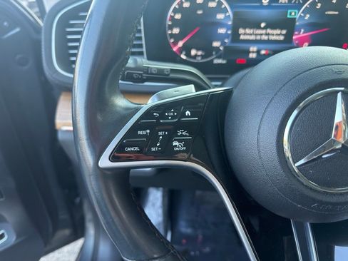 Used 2024 Mercedes-Benz GLS 450 4MATIC image 16