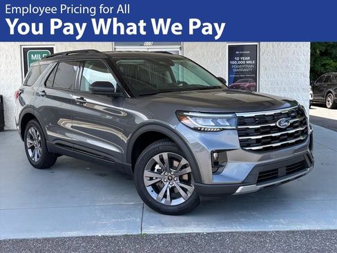 New 2026 Ford Explorer Active w/ Active Comfort Package AWD/4WD image 1