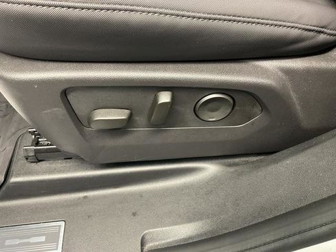 Used 2024 GMC Hummer EV 2X w/ Extreme Off-Road Package image 12