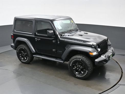 Used 2021 Jeep Wrangler Sport AWD/4WD image 40