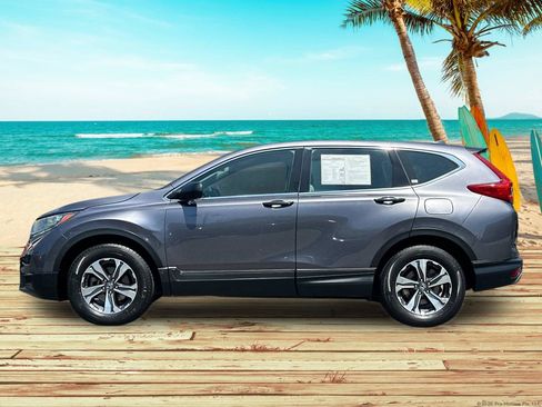Used 2017 Honda CR-V LX image 3
