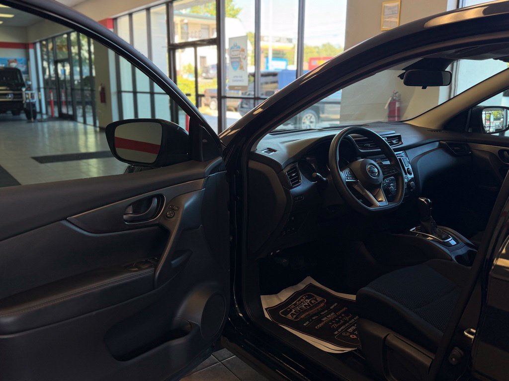 Used 2022 Nissan Rogue Sport S AWD/4WD image 8
