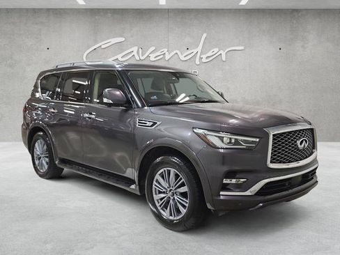Used 2024 INFINITI QX80 Luxe image 2