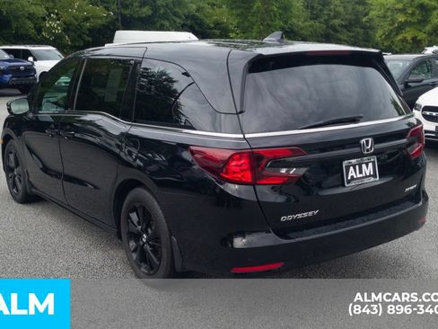 Used 2023 Honda Odyssey Sport image 10