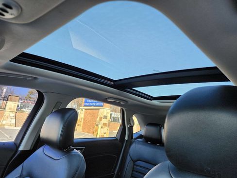 Used 2016 Ford Edge SEL w/ Equipment Group 201A image 11