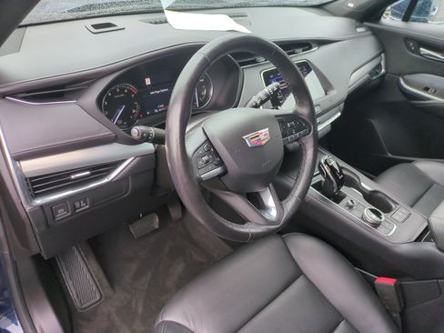 Used 2020 Cadillac XT4 Premium Luxury w/ Enhanced Visibility Package AWD/4WD image 15