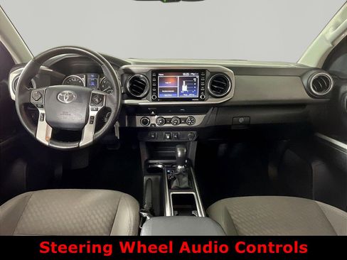 Used 2020 Toyota Tacoma SR5 AWD/4WD image 8
