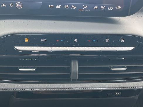 New 2026 Buick Enclave Avenir w/ LPO, All-Weather Package image 6