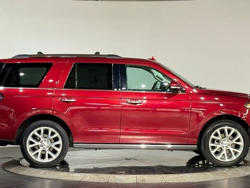 Used 2019 Ford Expedition Limited w/ Equipment Group 302A image 11