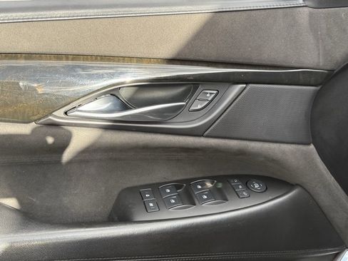 Used 2017 Cadillac Escalade ESV Platinum image 9