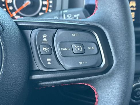 Used 2024 Jeep Gladiator Rubicon w/ Convenience Group image 26