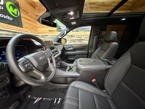 Used 2024 Chevrolet Tahoe RST w/ Luxury Package AWD/4WD image 11